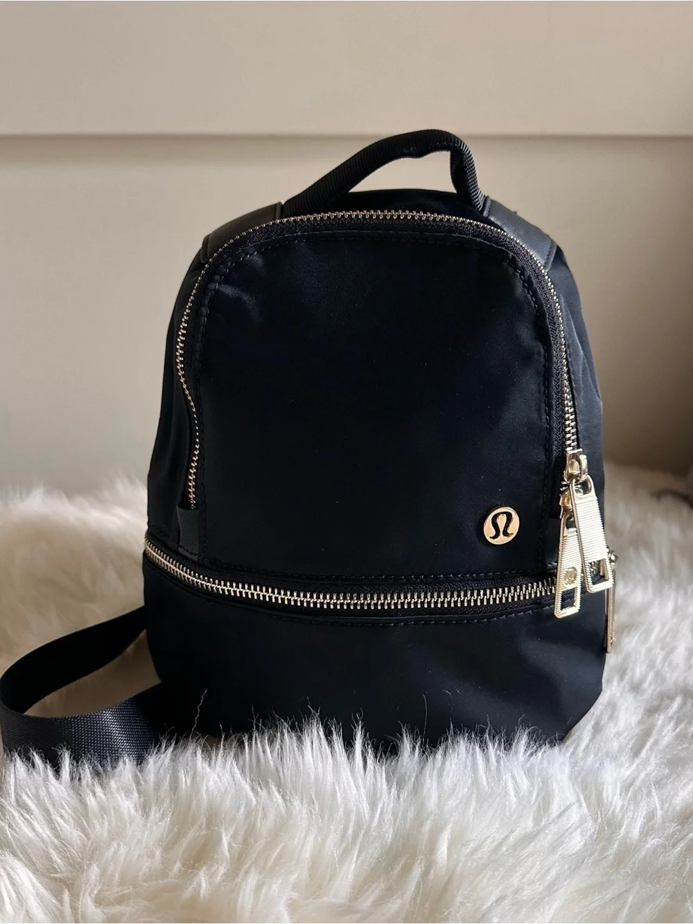 backpack purse lululemon Cruiser – The Shop at Equinox Clip this tiny Everywhere Backpack onto a bigger bag or accessory Lululemon Athletica New Crew Backpack